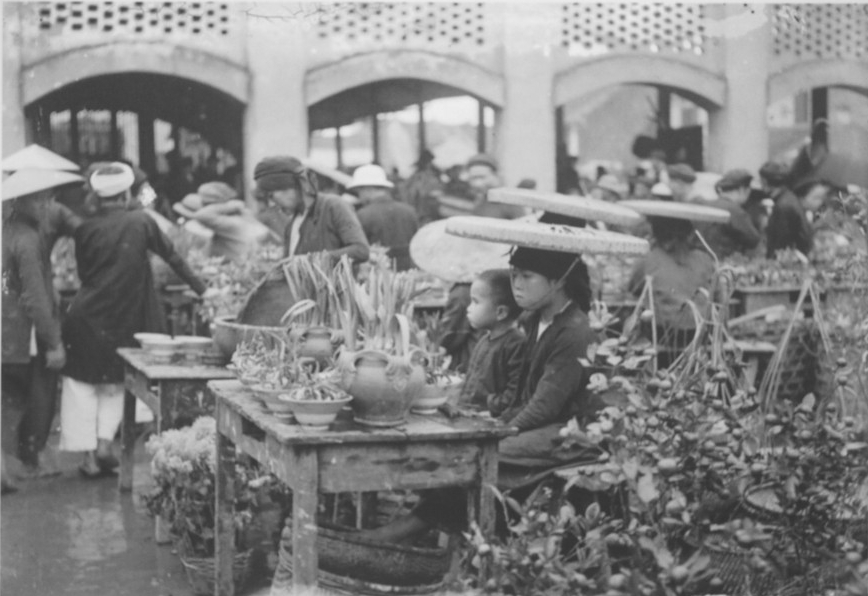 Chợ Đồng Xuân - &quot;di sản sống&quot; của Hà Nội (kỳ 3): Từ tinh thần &quot;doanh thương ái quốc&quot; tới pháo đài bảo vệ Thủ đô - Ảnh 1.