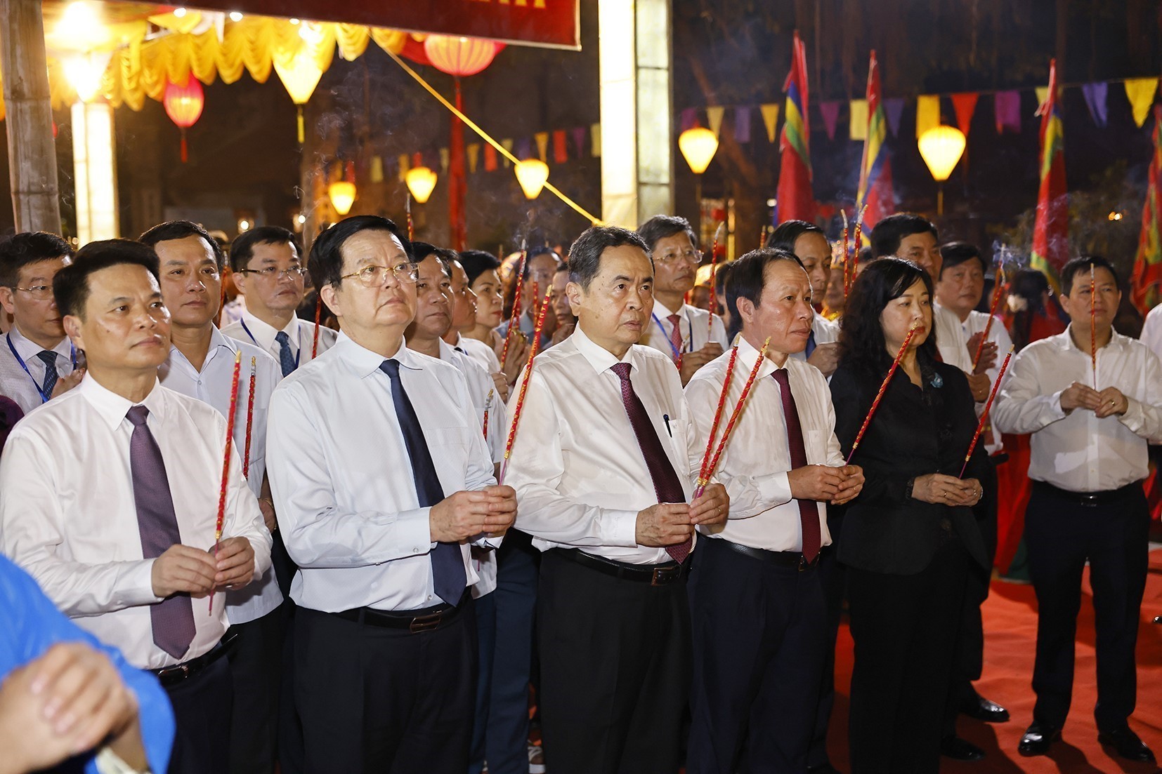 Chủ tịch Quốc hội dự Lễ tưởng niệm 725 năm ngày mất của Anh hùng dân tộc Trần Hưng Đạo - Ảnh 3.