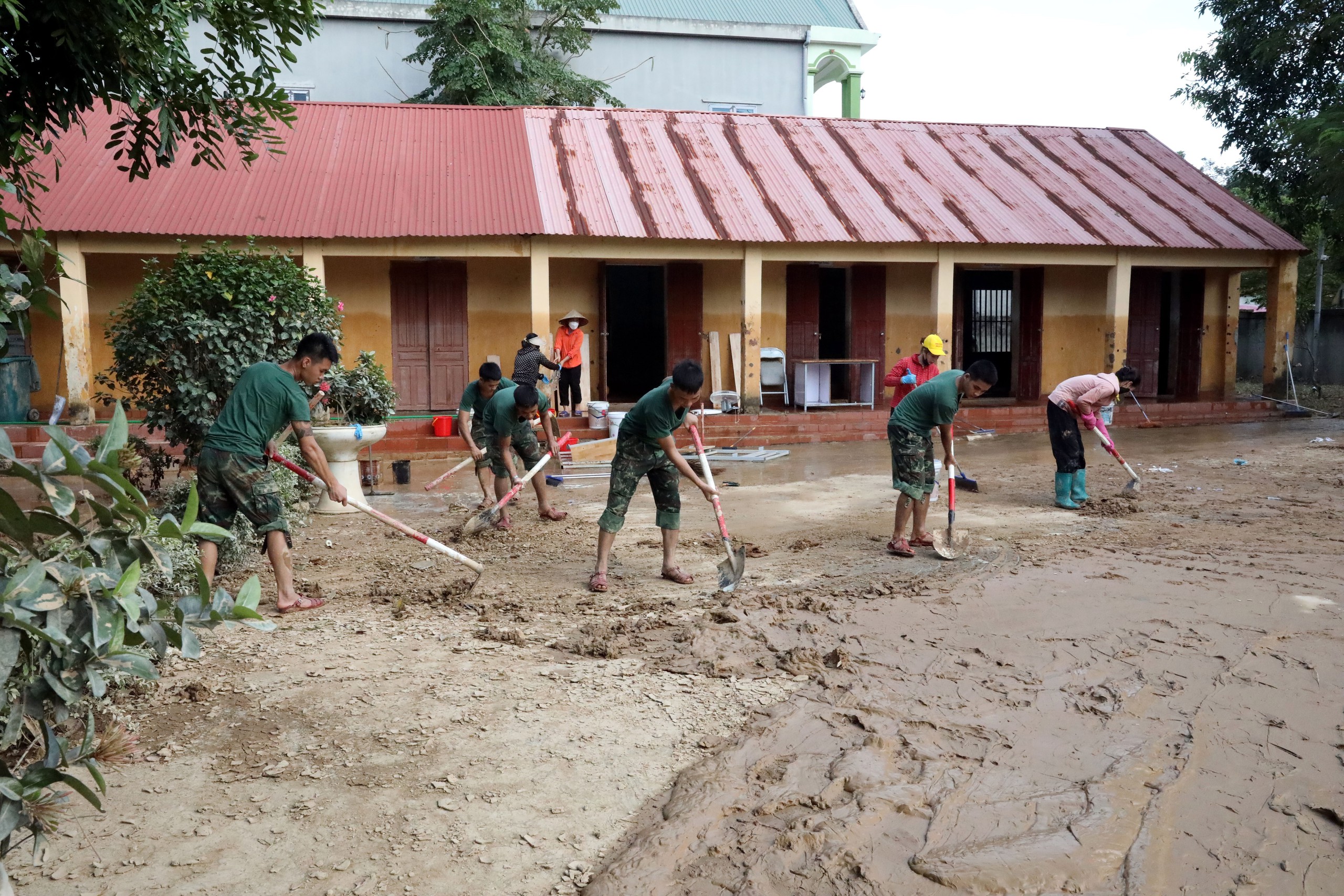 Lạng Sơn: Dồn lực khắc phục hậu quả sau mưa lũ lịch sử - Ảnh 5.