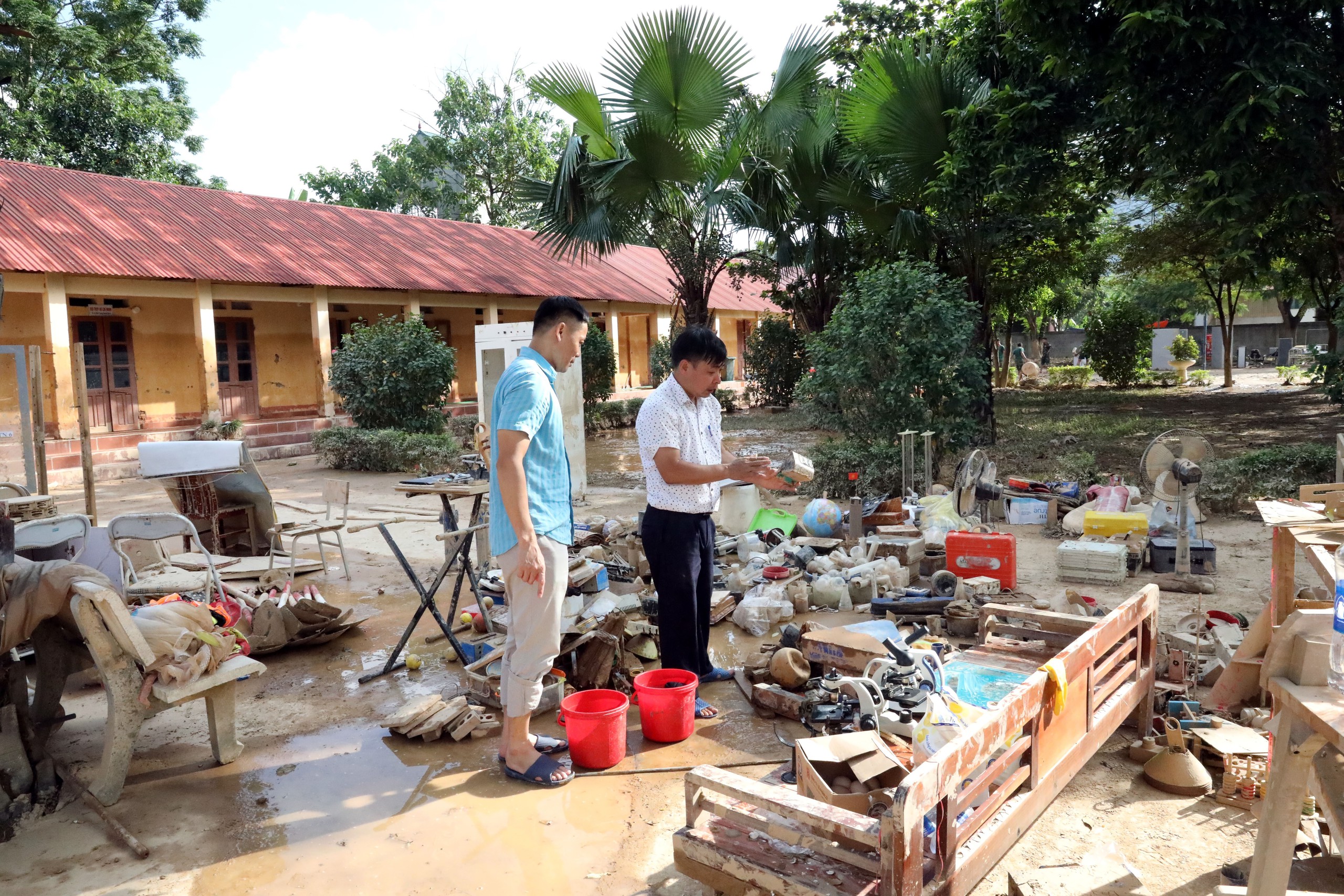 Lạng Sơn: Dồn lực khắc phục hậu quả sau mưa lũ lịch sử - Ảnh 10.