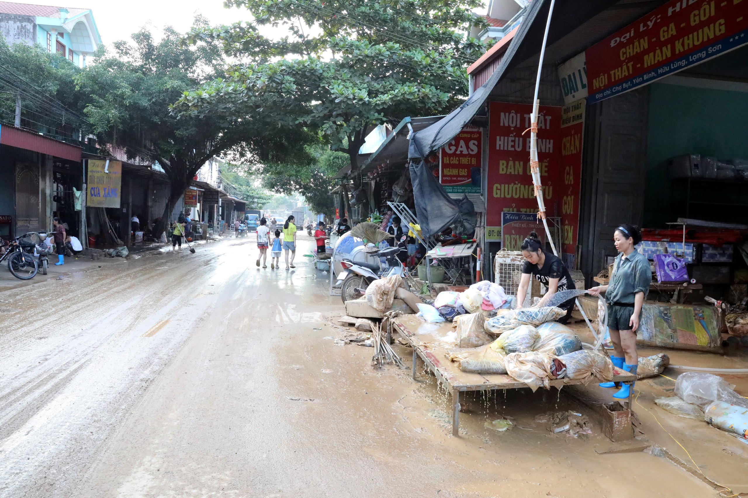 Lạng Sơn: Dồn lực khắc phục hậu quả sau mưa lũ lịch sử - Ảnh 15.