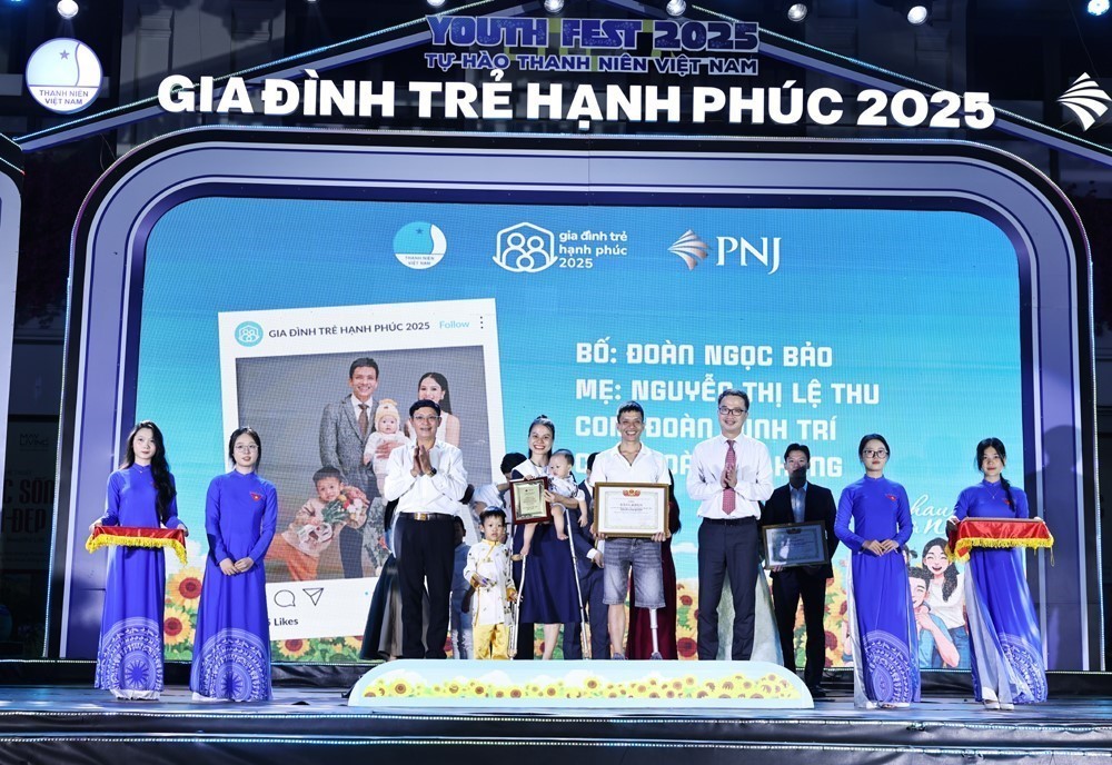 Vinh danh 10 “Gia đình trẻ hạnh phúc” năm 2025 - Ảnh 4.