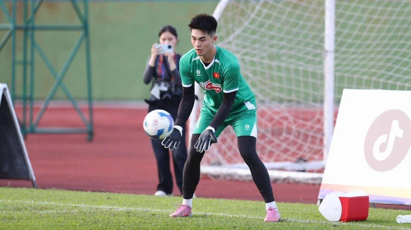 Đội hình xuất phát ĐT Việt Nam đấu Nepal: Trung Kiên thay Văn Lâm; Hiểu Minh đá chính