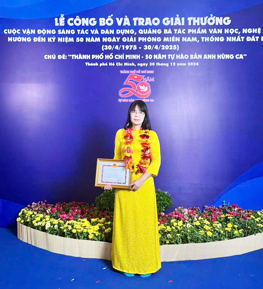 Nhà văn Bùi Đế Yên miệt mài với &quot;Khu vườn của mẹ&quot; - Ảnh 1.