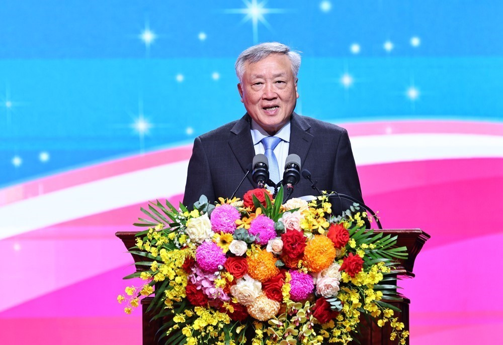 Lễ trao tặng Giải thưởng “Nữ đoàn viên Công đoàn năng động, sáng tạo, trách nhiệm” - Ảnh 1.