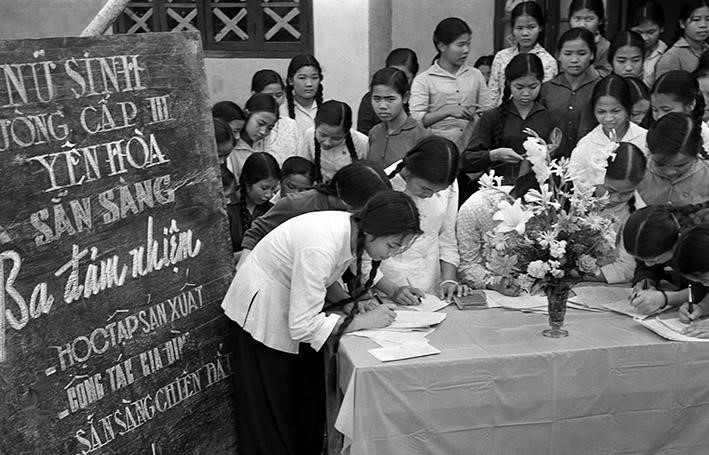Ngày phụ nữ Việt Nam (20/10): Từ truyền thống anh hùng đến khát vọng cống hiến - Ảnh 2.