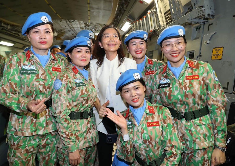 Ngày phụ nữ Việt Nam (20/10): Từ truyền thống anh hùng đến khát vọng cống hiến - Ảnh 5.