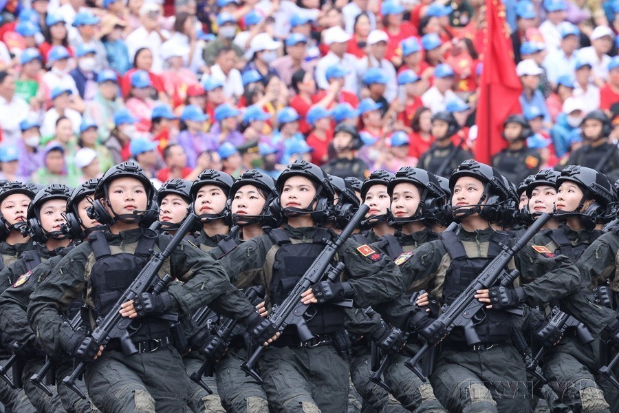 Phụ nữ Việt Nam phát huy truyền thống vẻ vang trong kỷ nguyên mới - Ảnh 7.