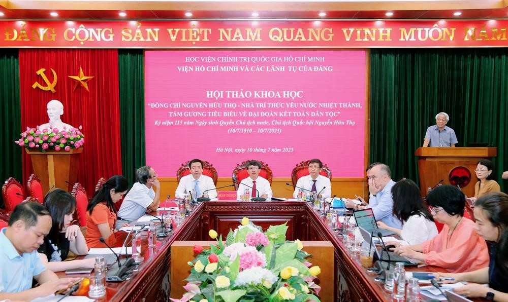 Hội thảo khoa học: Đồng chí Tố Hữu – nhà lãnh đạo tài năng trên mặt trận tư tưởng văn hóa - Ảnh 4.