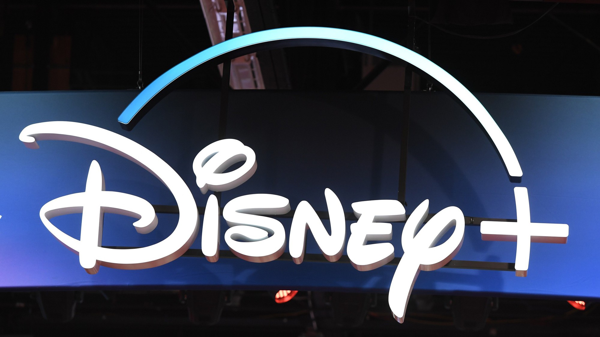 Disney và YouTube TV đối đầu trong cuộc đàm phán bản quyền phát sóng