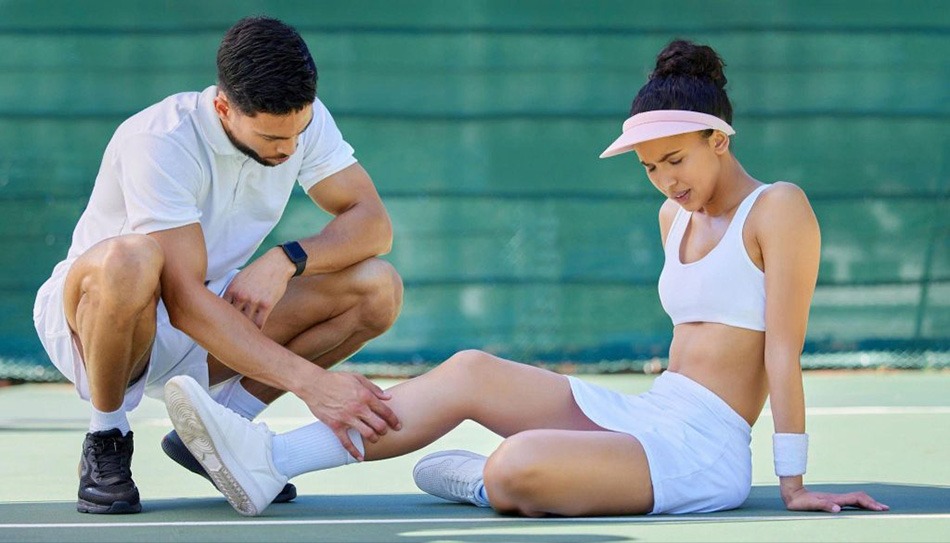 Gia tăng chấn thương xương khớp khi chơi pickleball, nhiều người Việt đang mắc chung lỗi cơ bản - Ảnh 1.