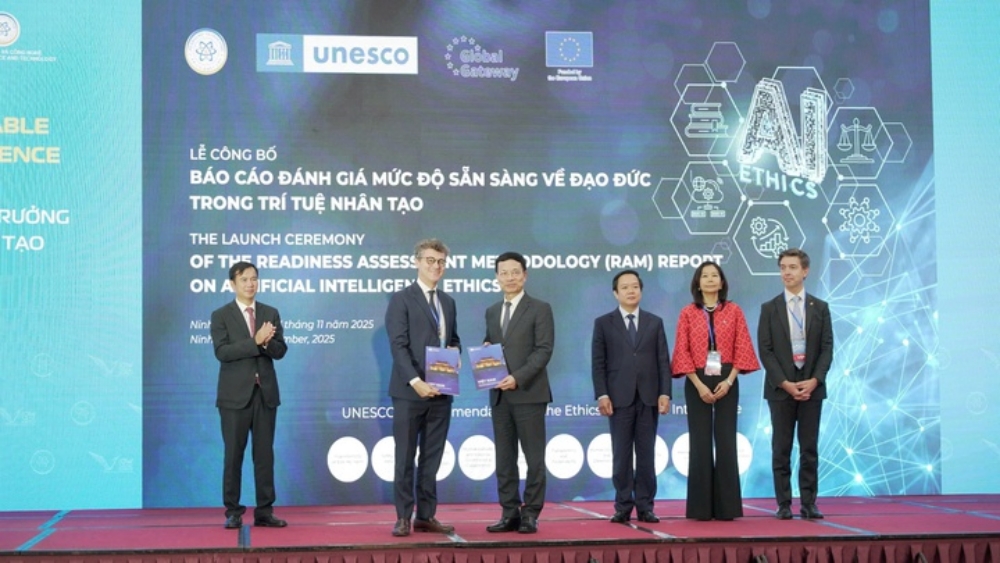 Việt Nam là điểm sáng hợp tác quốc tế về quản trị trí tuệ nhân tạo - Ảnh 3. Việt Nam là điểm sáng hợp tác quốc tế về quản trị trí tuệ nhân tạo - Ảnh 3.