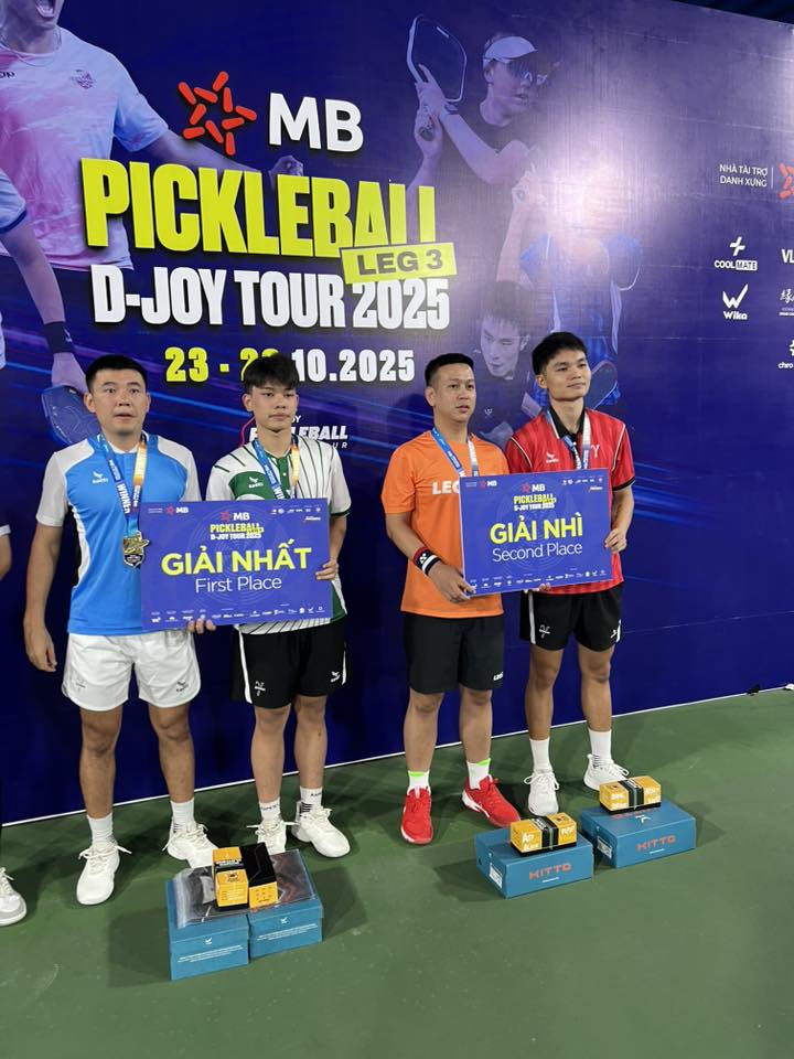 Oái oăm ở pickleball Việt Nam: VĐV 'bay sô' Bắc – Nam trong một ngày, bị xử thua ở chung kết vì đến sân muộn - Ảnh 2. Oái oăm ở pickleball Việt Nam: VĐV 'bay sô' Bắc – Nam trong một ngày, bị xử thua ở chung kết vì đến sân muộn - Ảnh 2.