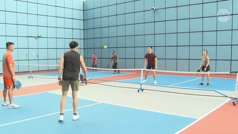Chuyên gia Singapore cảnh báo: Dân văn phòng dễ dính chấn thương khi chơi pickleball - Ảnh 1. Chuyên gia Singapore cảnh báo: Dân văn phòng dễ dính chấn thương khi chơi pickleball - Ảnh 1.