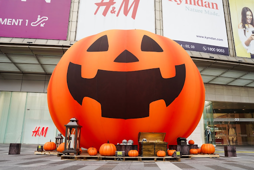 “Biến Hóa Đỉnh Cao” tại Lễ Hội Halloween và Cosplay Party 2025 cùng Crescent Mall - Ảnh 2. “Biến Hóa Đỉnh Cao” tại Lễ Hội Halloween và Cosplay Party 2025 cùng Crescent Mall - Ảnh 2.