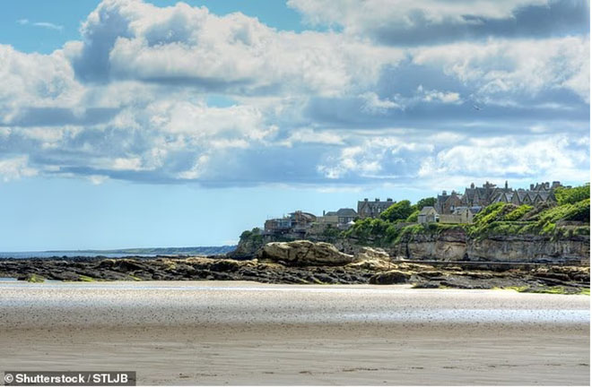 Những bãi biển đẹp nhất Vương quốc Anh mùa Thu: Từ cồn cát vàng óng đến tầm nhìn hùng vĩ  - Ảnh 3. Những bãi biển đẹp nhất Vương quốc Anh mùa Thu: Từ cồn cát vàng óng đến tầm nhìn hùng vĩ  - Ảnh 3.