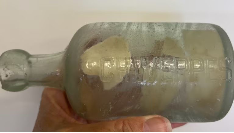 Hơn 1 thế kỷ lênh đênh của lời nhắn gửi từ Chiến tranh Thế giới thứ nhất - Ảnh 1. Hơn 1 thế kỷ lênh đênh của lời nhắn gửi từ Chiến tranh Thế giới thứ nhất - Ảnh 1.