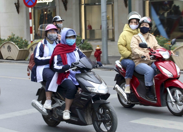 Dự báo thời tiết ngày 30/10: Bắc Bộ đón không khí lạnh, lũ trên sông Hương đang xuống - Ảnh 1. Dự báo thời tiết ngày 30/10: Bắc Bộ đón không khí lạnh, lũ trên sông Hương đang xuống - Ảnh 1.