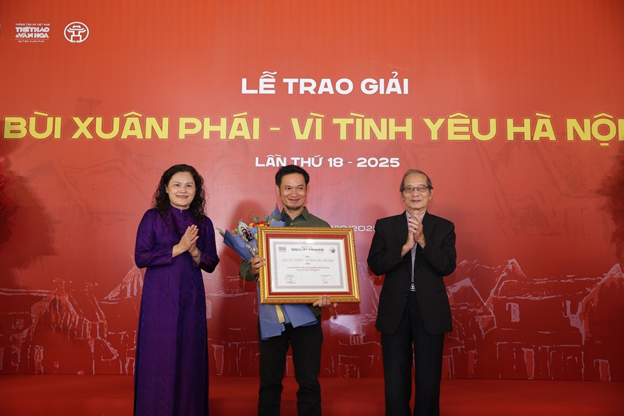 'Thắp lên ngọn lửa tình yêu Hà Nội trong mỗi con người' - Ảnh 2.