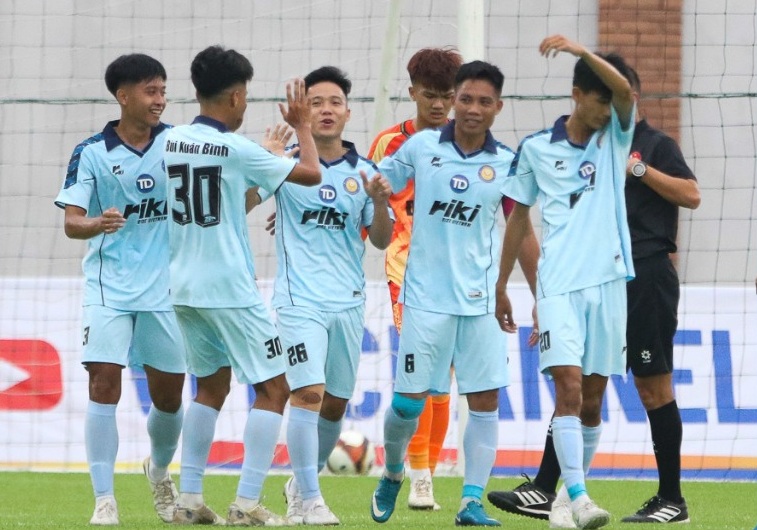 Tin nóng bóng đá Việt hôm nay 31/10: Trò cưng HLV Kim Sang-sik tái phát chấn thương; Công Phượng tái xuất - Ảnh 3. Tin nóng bóng đá Việt hôm nay 31/10: Trò cưng HLV Kim Sang-sik tái phát chấn thương; Công Phượng tái xuất - Ảnh 3.