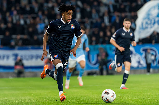 Barca chiêu mộ tài năng trẻ Cardoso Varela Barcelona