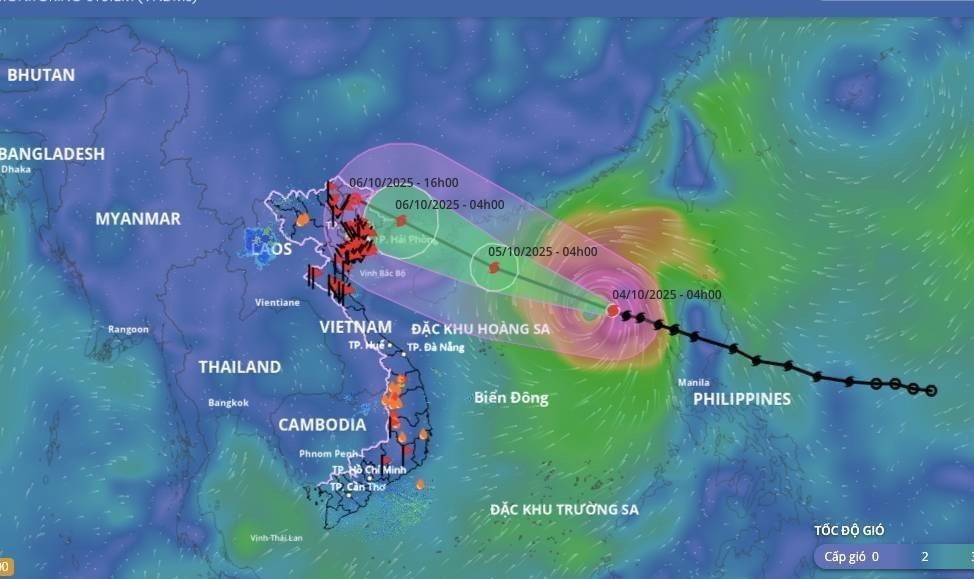 Bão số 11 tiếp tục tăng cấp, giữ nguyên hướng di chuyển và cách Hoàng Sa 570km - Ảnh 2.