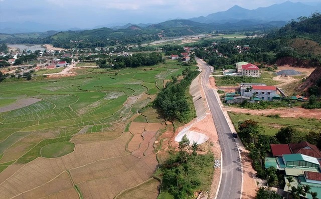 Động đất có độ lớn 4.9 tại Măng Bút, Quảng Ngãi, rủi ro thiên tai cấp 1 - Ảnh 1.