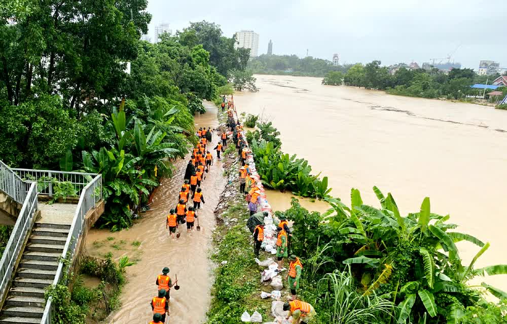 Thái Nguyên: Lũ đặc biệt lớn trên sông Cầu, có thể vượt mực nước lũ lịch sử năm 2024 - Ảnh 1.