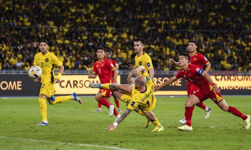 FIFA phanh phui toàn bộ quá trình làm giả giấy tờ của  đội tuyển Malaysia - Ảnh 1.