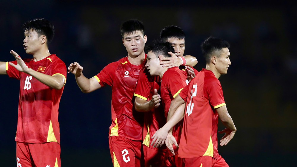 TRỰC TIẾP bóng đá Việt Nam vs Nepal 19h30, VL Asian Cup 2027: Đình Bắc dự bị, Tiến Anh đá chính