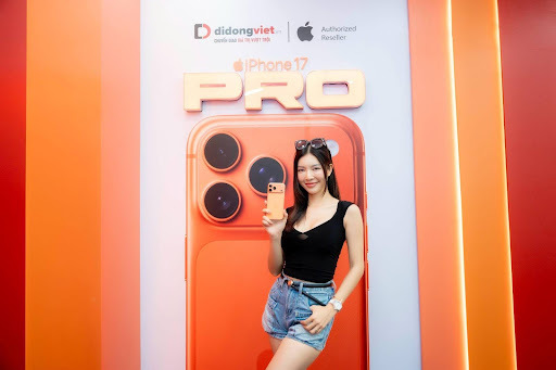 Nghệ sĩ nô nức sắm iPhone 17 Pro Max tại Di Động Việt nhờ chính sách thu cũ ‘đáng tiền’ - Ảnh 4.