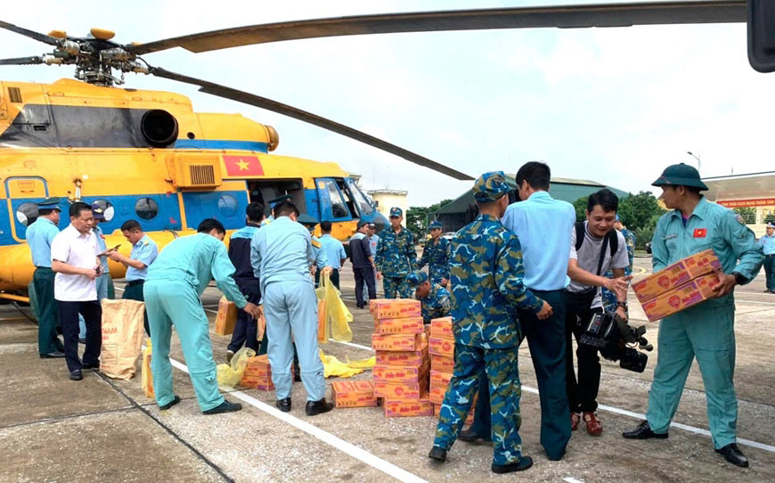 Quân đội điều động lực lượng không quân bay cứu trợ khẩn cấp tại Lạng Sơn - Ảnh 1.
