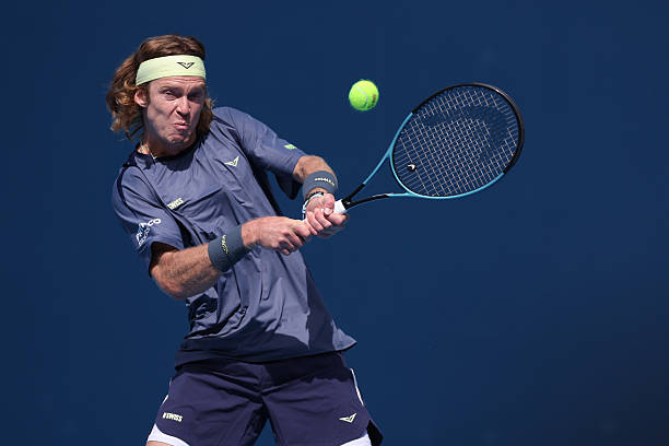 Andrey Rublev chia tay HLV thể lực, thừa nhận sự nghiệp đã &quot;chạm trần&quot;