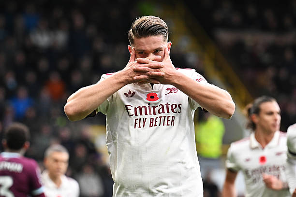 Gyokeres và Rice ghi bàn, Arsenal đi vào lịch sử Premier League nhờ phạt góc - Ảnh 1.