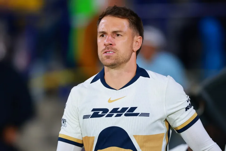 Tin nóng thể thao sáng 1/11: Đội bóng chuyền Việt Nam nhận thưởng hơn 70 triệu, cách tấm vé thăng hạng đúng 1 trận - Ảnh 3.