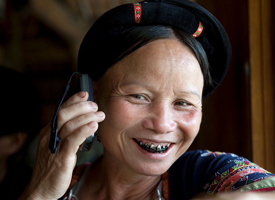 Hành trình hơn ba thập kỷ gắn bó với Việt Nam của hai nhiếp ảnh gia Thụy Điển  - Ảnh 2.