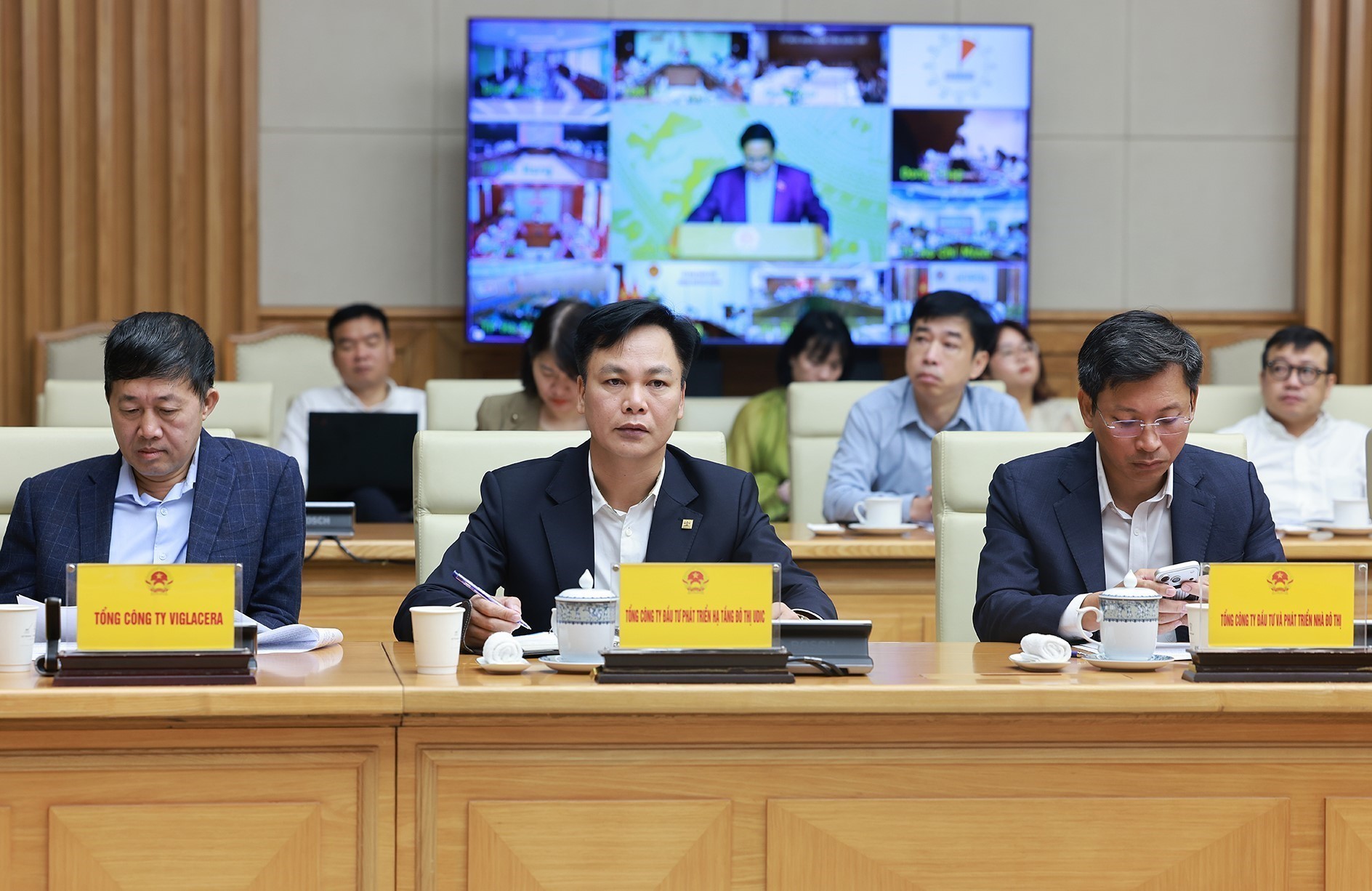 Thủ tướng chủ trì Phiên họp lần thứ 3 về chính sách nhà ở và thị trường bất động sản - Ảnh 6.