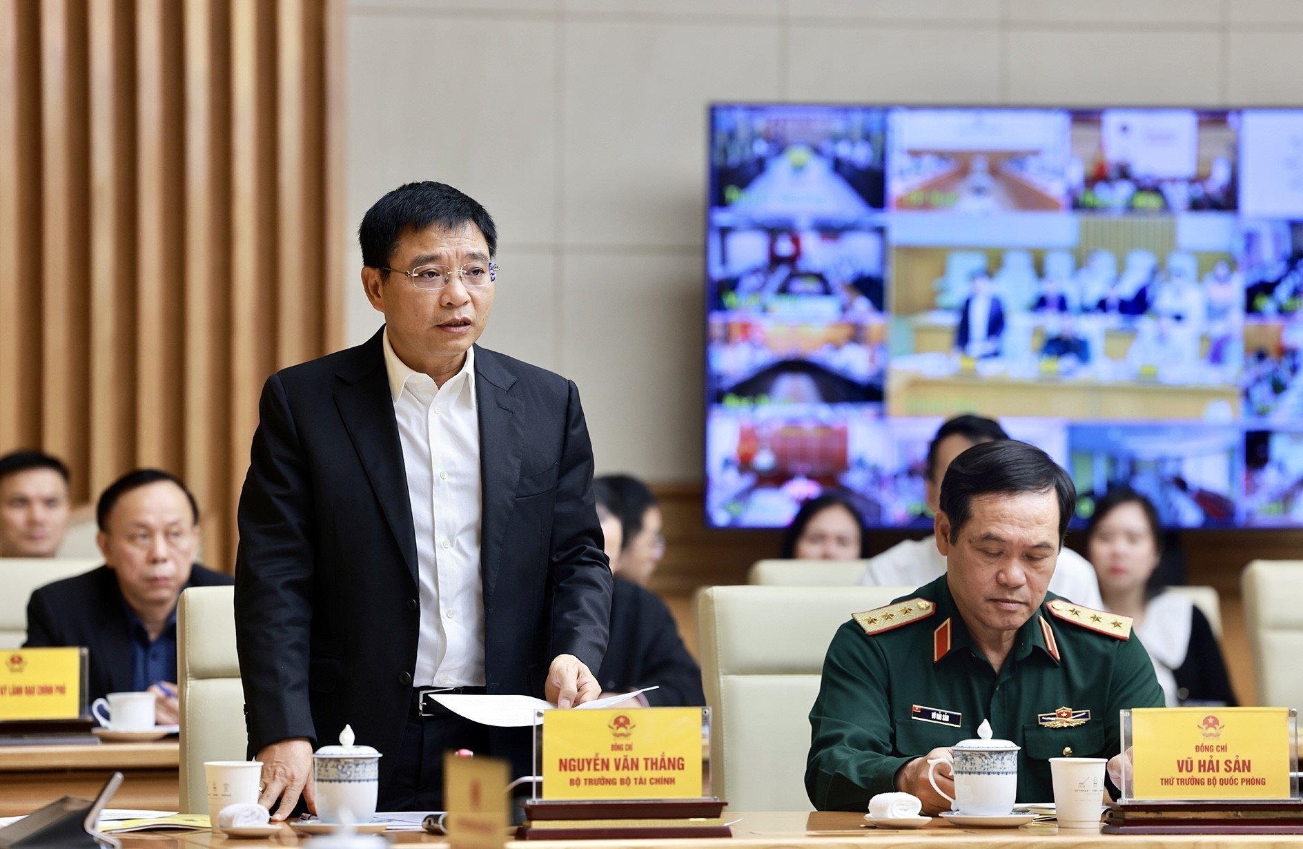 Thủ tướng Phạm Minh Chính: Phát triển nhà ở xã hội vì tình dân tộc, nghĩa đồng bào - Ảnh 2.