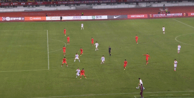 TRỰC TIẾP bóng đá Việt Nam vs Trung Quốc: Thanh Nhàn dứt điểm buộc thủ môn đội bạn trổ tài (H1 KT, 0-0) - Ảnh 3. TRỰC TIẾP bóng đá Việt Nam vs Trung Quốc: Thanh Nhàn dứt điểm buộc thủ môn đội bạn trổ tài (H1 KT, 0-0) - Ảnh 3.