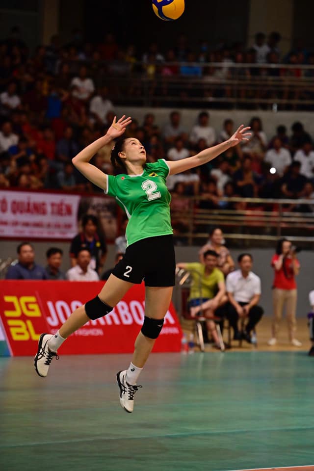 Kim Thanh có thể chơi cả chủ công, phụ công, lẫn đối chuyền