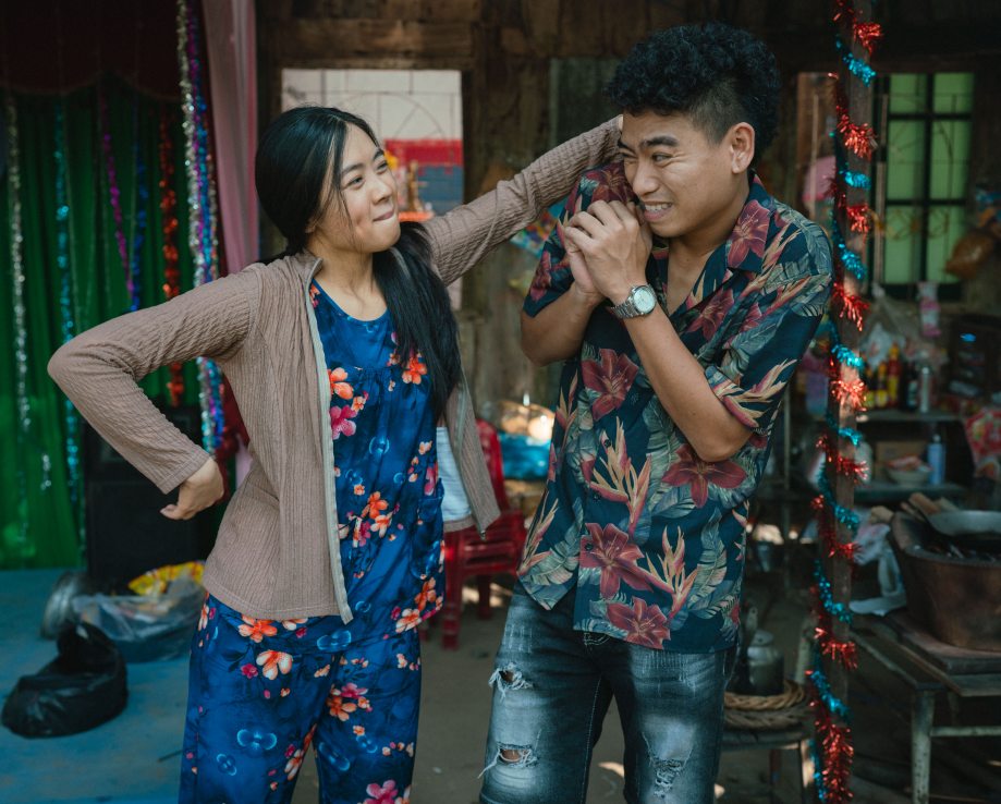 NSƯT Hữu Châu tái ngộ Hồng Vân trong phim “Cưới vợ cho cha” - Ảnh 4.