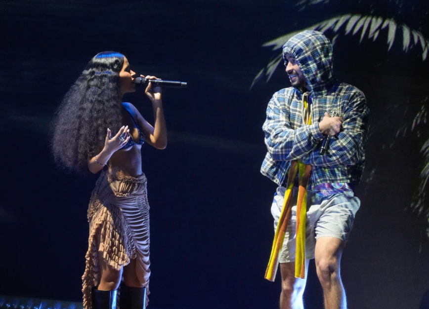 Bad Bunny &quot;thống trị&quot; Latin Grammy 2025 với giải Album của Năm, khép lại đêm trao giải bùng nổ và đầy cảm xúc - Ảnh 2.