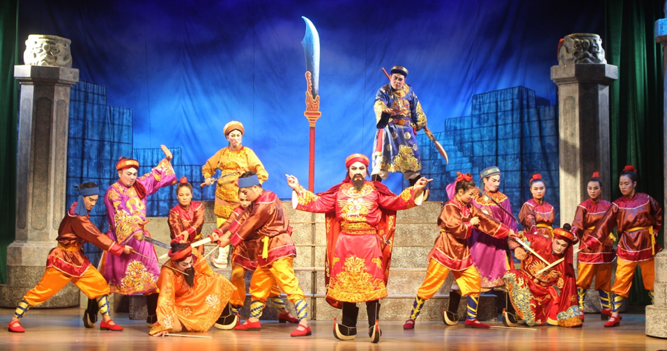 Hai liên hoan - hai "phép thử" cho sân khấu - Ảnh 4. Hai liên hoan - hai "phép thử" cho sân khấu - Ảnh 4.