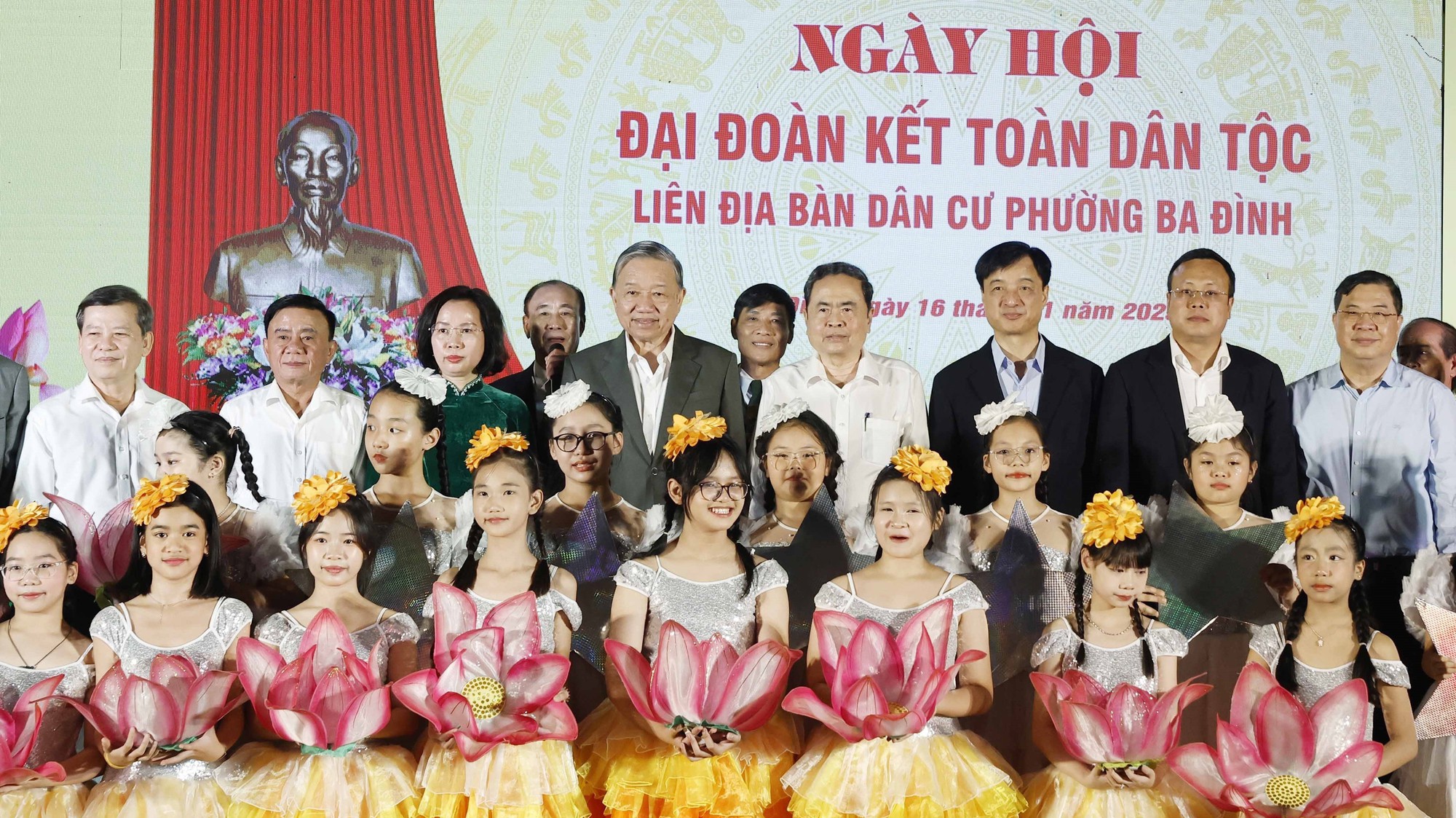 Tổng Bí thư Tô Lâm dự Ngày hội Đại đoàn kết dân tộc tại phường Ba Đình, Hà Nội