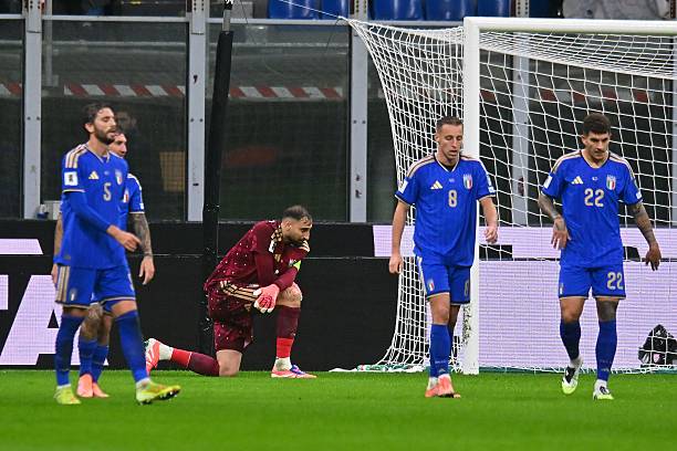 Tuyển Ý lần thứ 3 liên tiếp phải đá play-off tranh vé vớt dự World Cup Tuyển Ý lần thứ 3 liên tiếp phải đá play-off tranh vé vớt dự World Cup