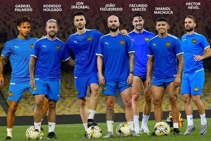 FIFA yêu cầu điều tra 2 'cò bóng đá' liên quan vụ gian lận của 7 sao nhập tịch Malaysia ở trận gặp ĐT Việt Nam - Ảnh 1. FIFA yêu cầu điều tra 2 'cò bóng đá' liên quan vụ gian lận của 7 sao nhập tịch Malaysia ở trận gặp ĐT Việt Nam - Ảnh 1.