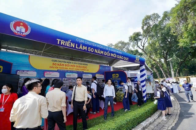 Giới thiệu các thành tựu nổi bật của 50 năm đổi mới giáo dục - Ảnh 2.