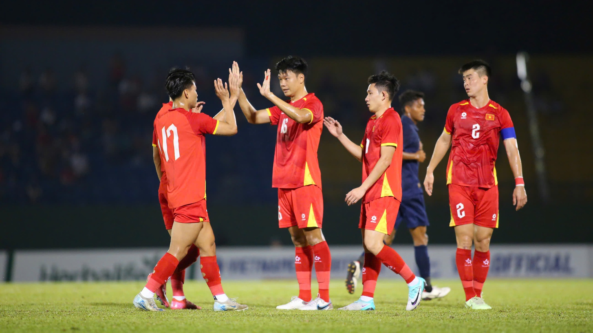 Xem VTV5 VTV6 trực tiếp bóng đá hôm nay ngày 19/11/2025