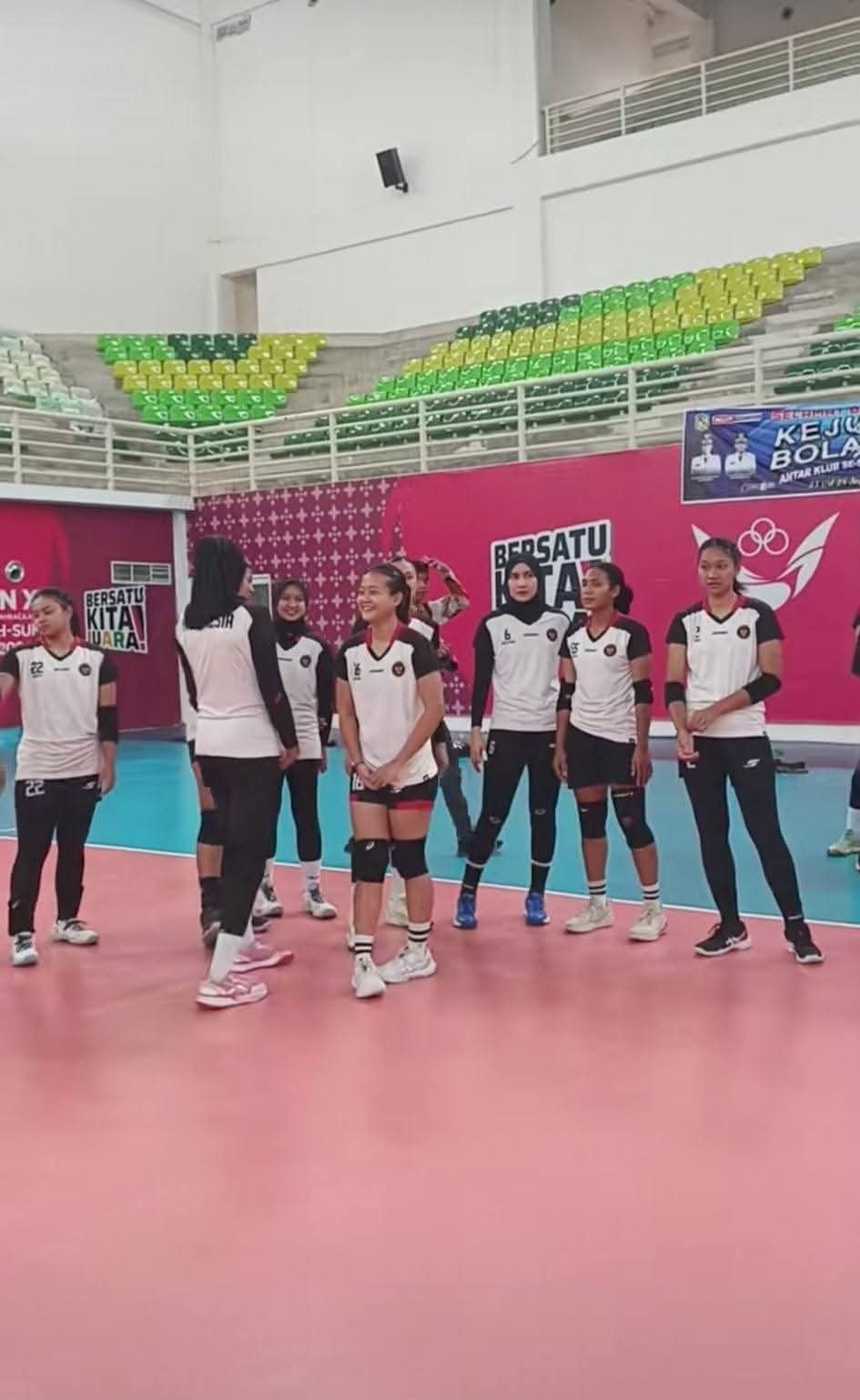 Tuyển bóng chuyền nữ Indonesia khó giành huy chương ở SEA Games 2025 Tuyển bóng chuyền nữ Indonesia khó giành huy chương ở SEA Games 2025