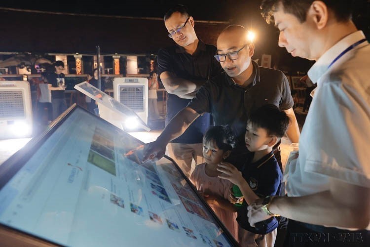 Bộ Văn hóa, Thể thao và Du lịch ban hành Chiến lược Chuyển đổi số giai đoạn 2025-2030 - Ảnh 1. Bộ Văn hóa, Thể thao và Du lịch ban hành Chiến lược Chuyển đổi số giai đoạn 2025-2030 - Ảnh 1.